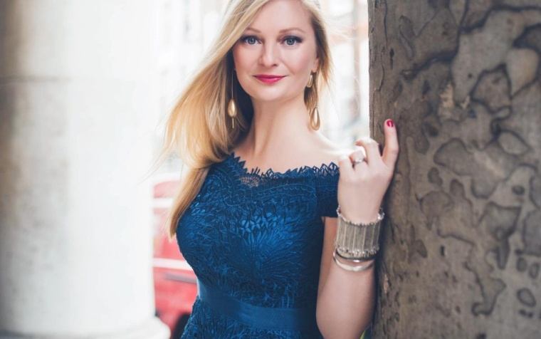 Lucy Crowe, a soprano for the centuries.
