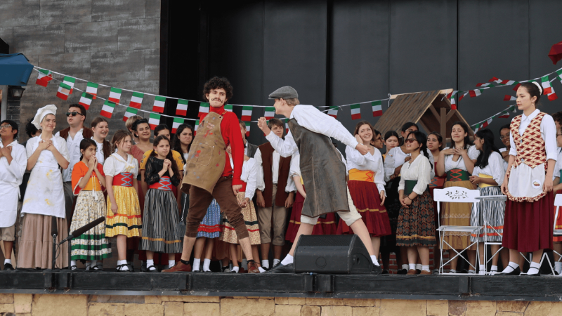 Aspiring opera singers and conductors come to Santa Fe this Summer